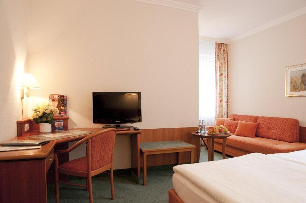 Hotel Haus Am Park Bad Homburg vor der Höhe Værelse billede